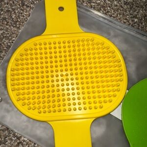 Yellow Silicone Scrubber Mat